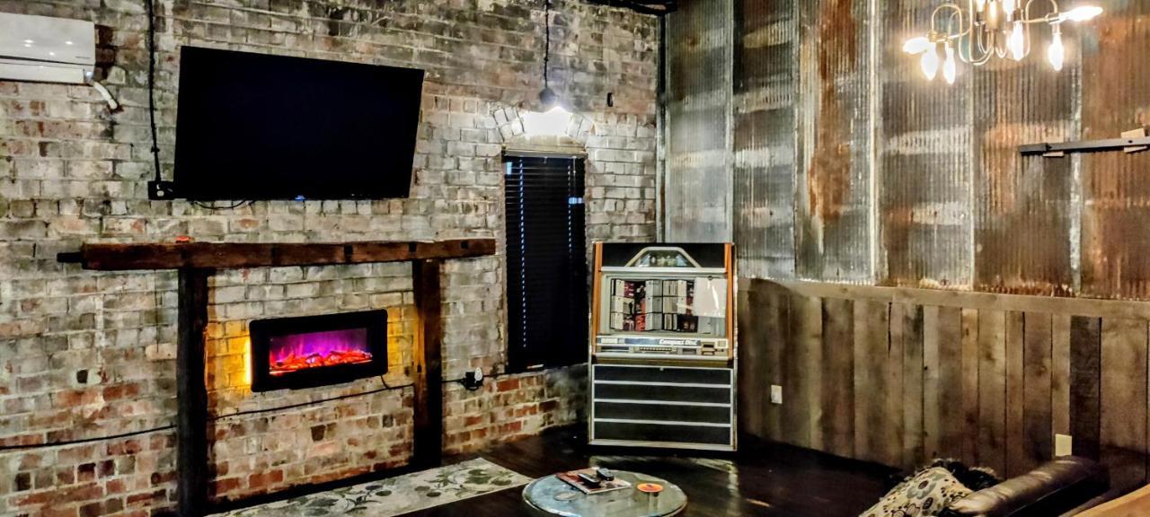 Апартаменты Hocking Hills Rusty Lofts Логан Экстерьер фото