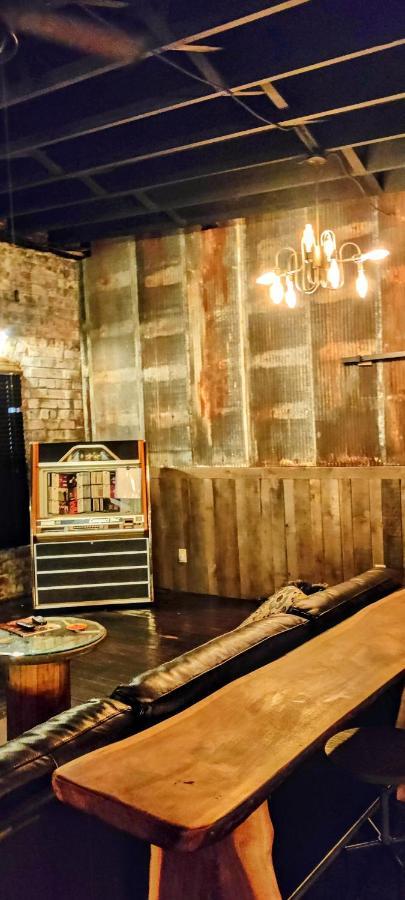 Апартаменты Hocking Hills Rusty Lofts Логан Экстерьер фото